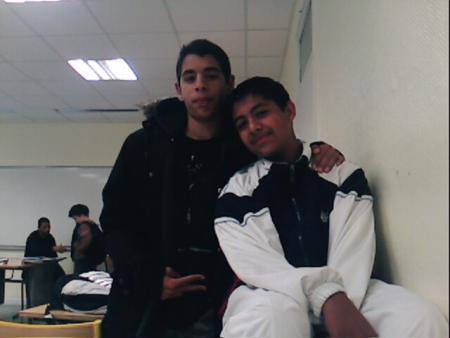 voila moi é kevin laché vo coms ok